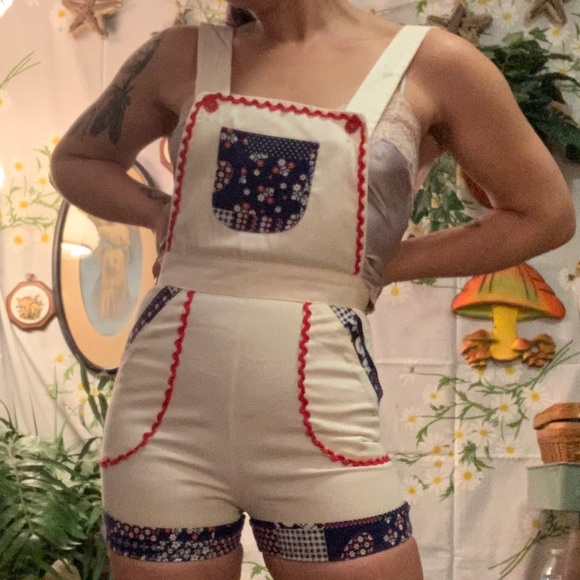 Vintage Pants - Vintage 70s Rick rack floral overall shorts romper